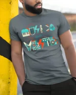 Retro Musica Que Viste T-Shirt Vintage Music Graphic - model in grey shirt leaning against column